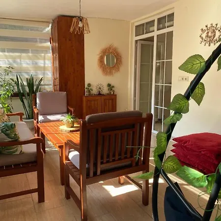 Apartment Cozy Flat With Backyard And Fireplace In Sapanca